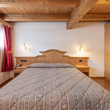 Residence Adler San Martino Di Castrozza Buitenkant foto