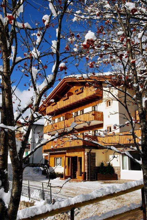 Residence Adler San Martino Di Castrozza Buitenkant foto