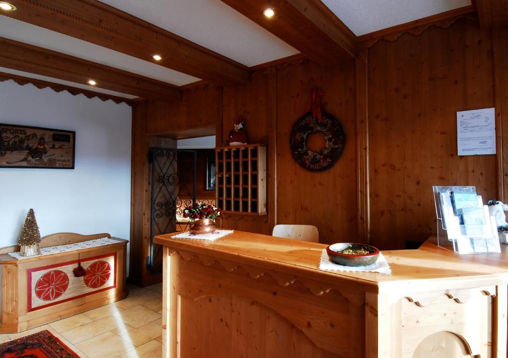 Residence Adler San Martino Di Castrozza Buitenkant foto
