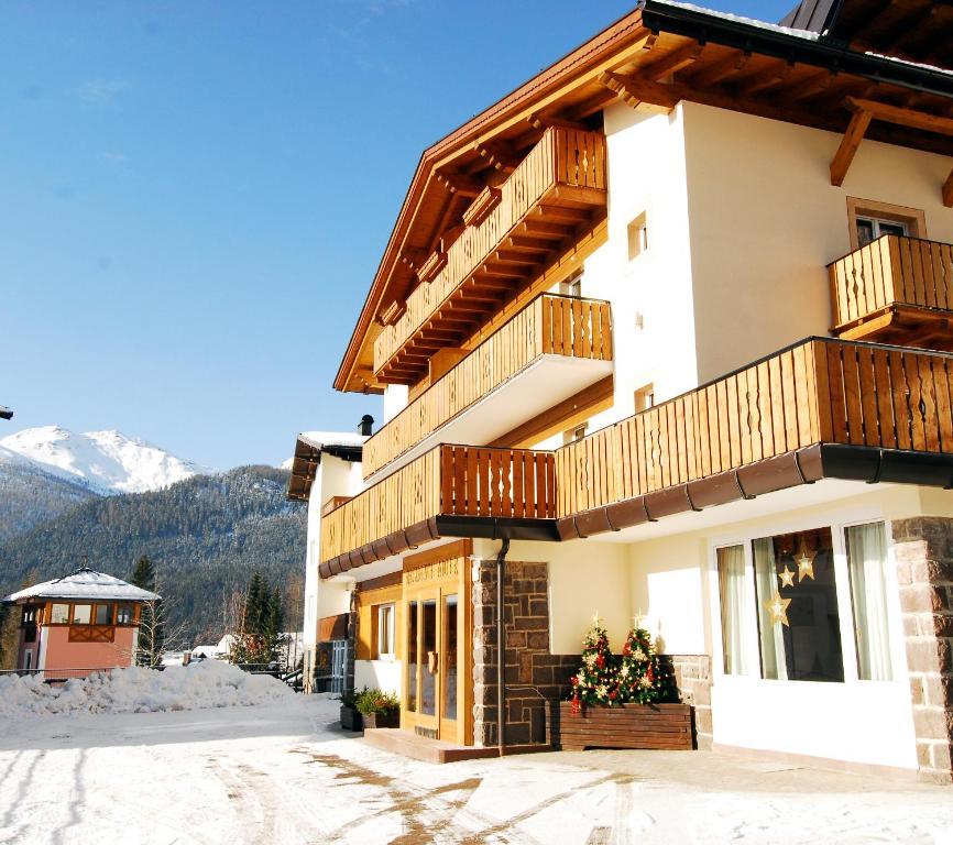 Residence Adler San Martino Di Castrozza Buitenkant foto